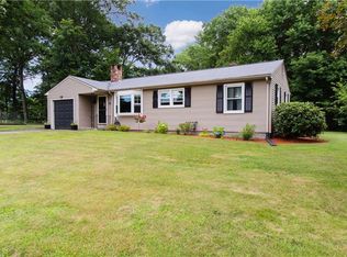 69 Crestwood Ct, Cumberland, RI 02864