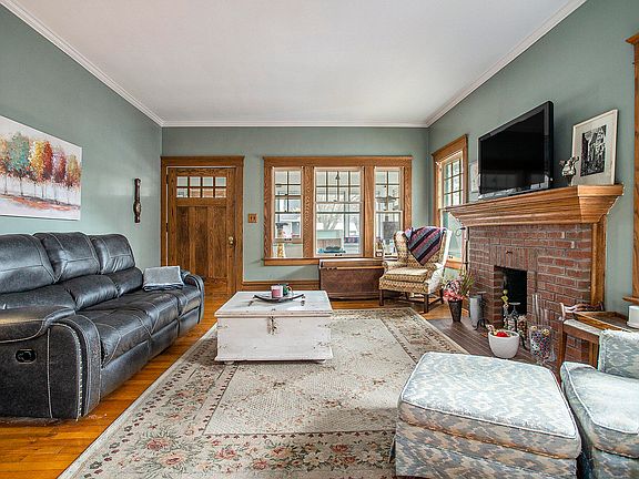 5th image of 121 Orchard Ave