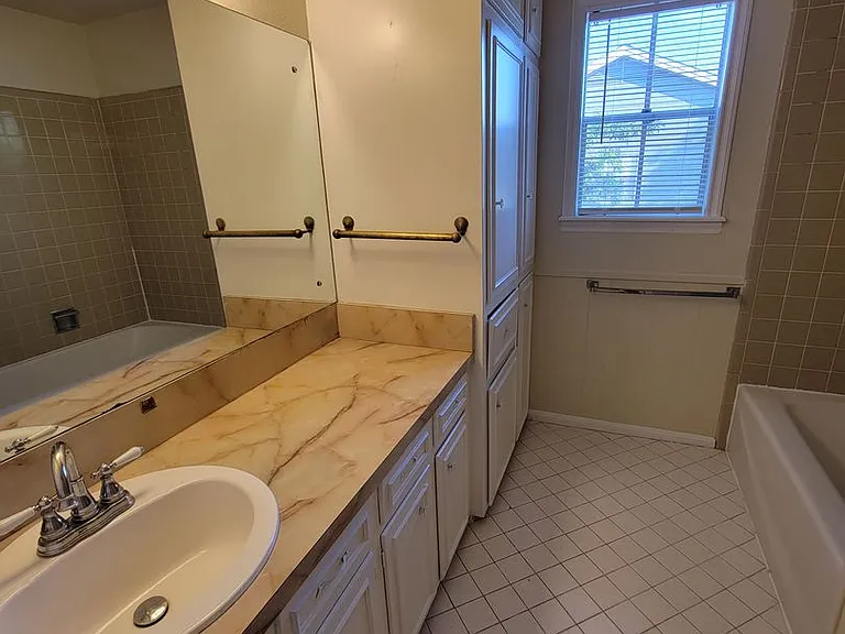 3803 Oak Ridge Dr — Photo 25