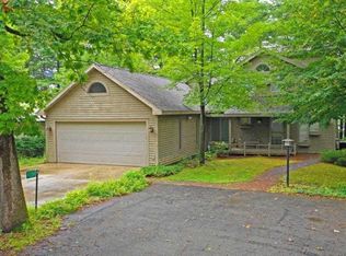 E1150 Camp Rd, Waupaca, WI 54981