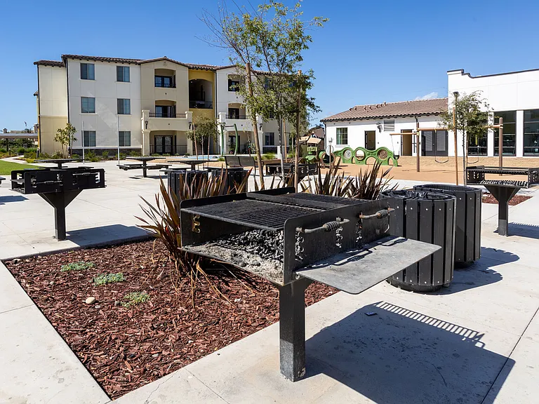 Centennial Gardens Apartments — Photo 9