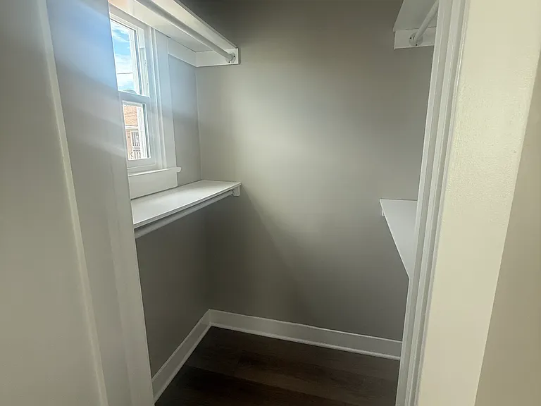 1817 E 3rd St #1819 — Photo 23