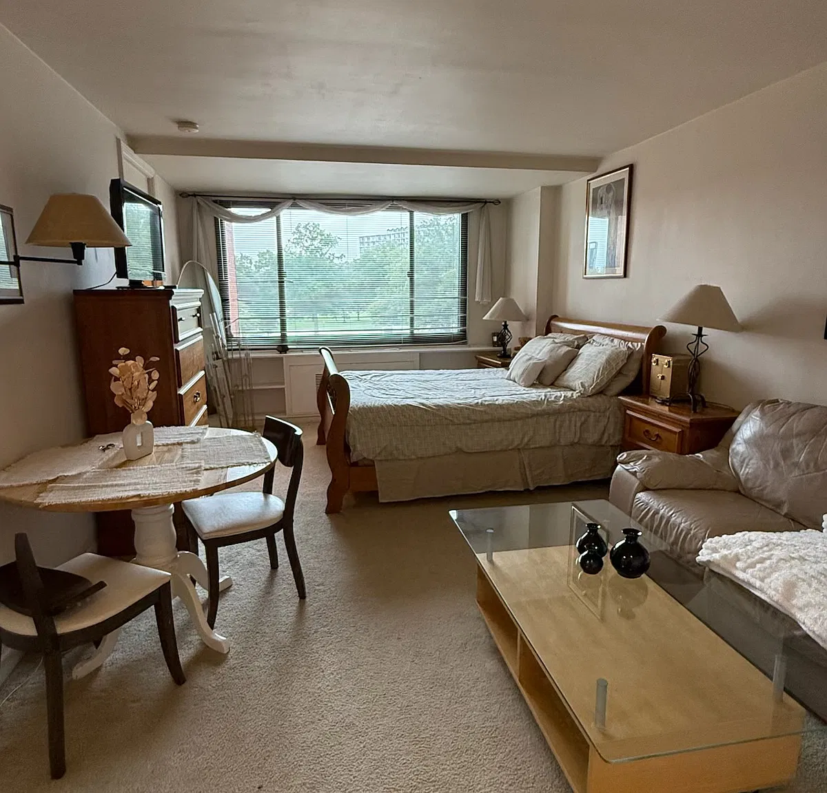 Studio, 400 sqft, $1,500 — Photo 1