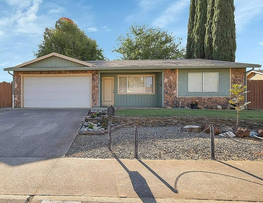 1st image of 122 Carney Cir