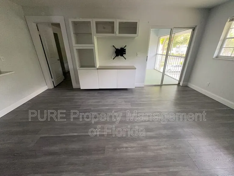 454 Fairways Cir #B204 — Photo 7