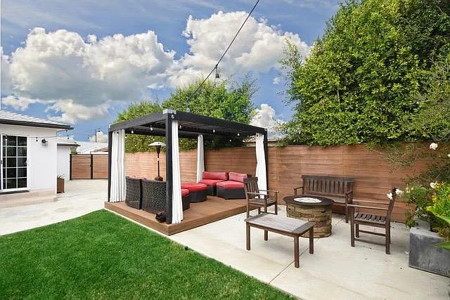 8106 Reading Ave — Photo 33