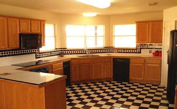 5th image of 192 Bartsch Ln
