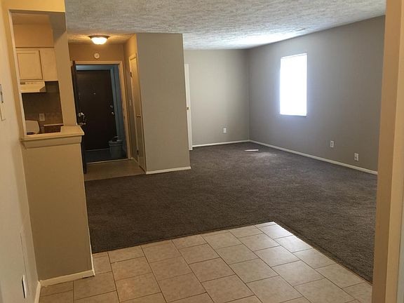 1517-3 Living - Dining area_04252018