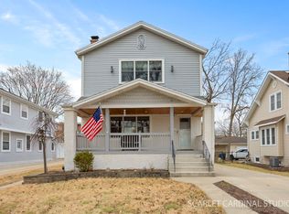 210 S Yale Ave, Villa Park, IL