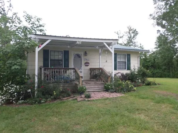 7865 Riverside Acres Dr, Donalsonville, GA 39845
