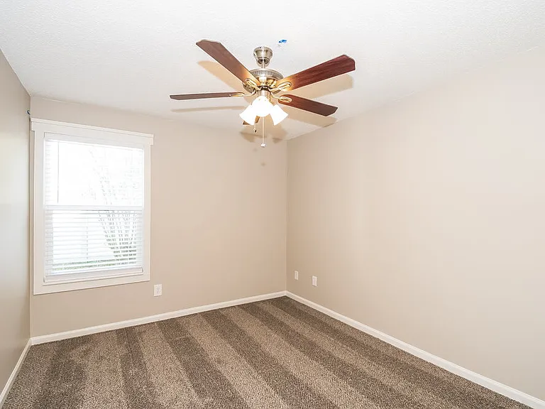 1544 Slash Pine Ct — Photo 11