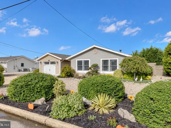 127 Hatteras Rd, Barnegat, NJ 08005