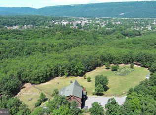 490 Staubwoods Dr, Romney, WV 26757