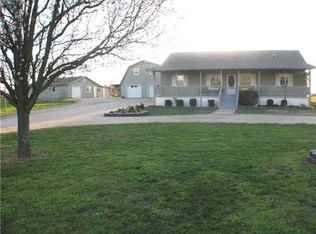 14147 Degraff Rd, Rogers, AR 72756