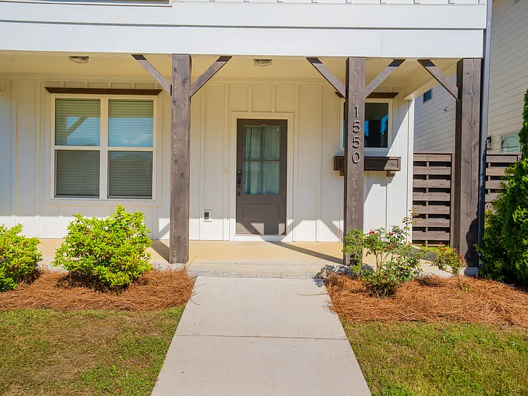 1550 Farmhouse Trl — Photo 44