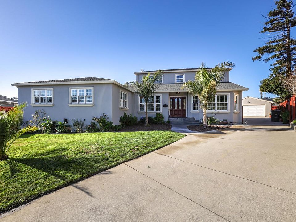 1st image of 10 Chico Ct