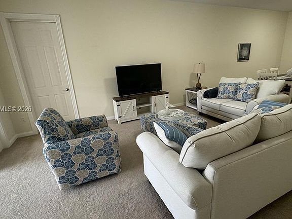 3rd image of 19 Harbour Isle Dr W Unit 201