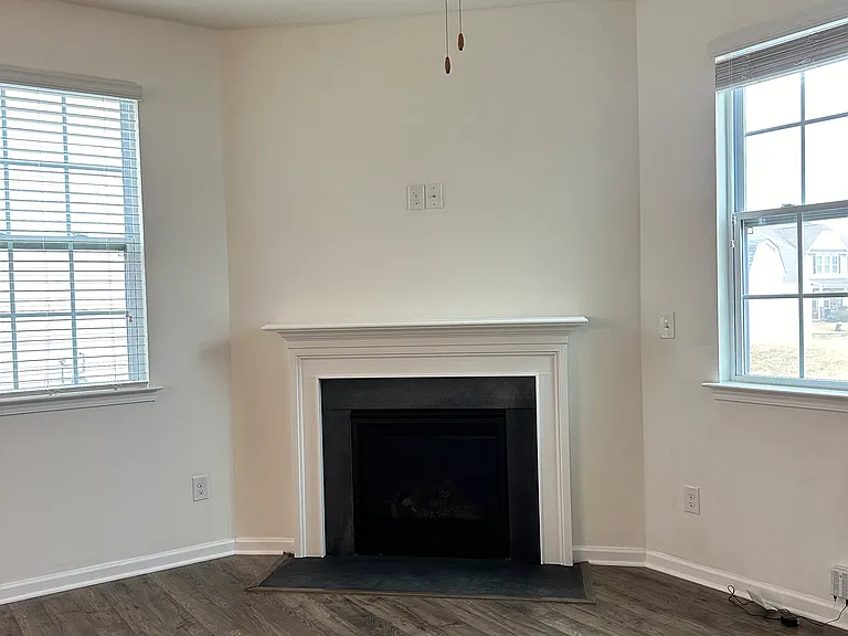 1130 Rock Haven Dr — Photo 4