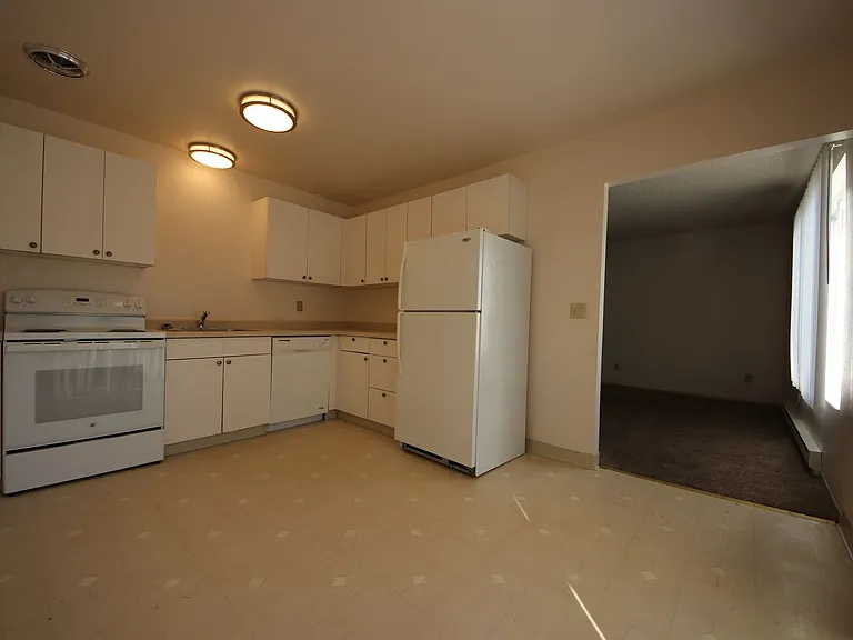 616 Molalla Ave — Photo 11