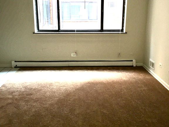 4th image of 6011 N Winthrop Ave APT 201