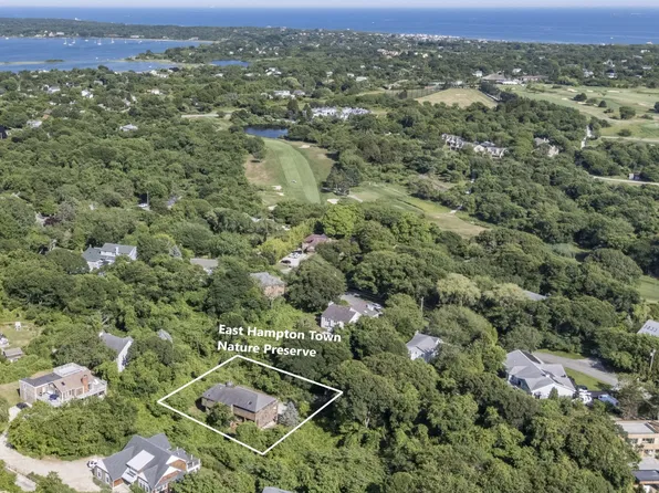 18 Furness Rd, Montauk, NY 11954
