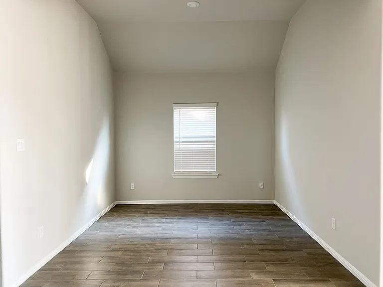 13124 Zion Dr — Photo 6