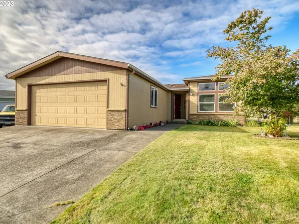 51417 SE Oak Grove Dr #66, Scappoose, OR 97056