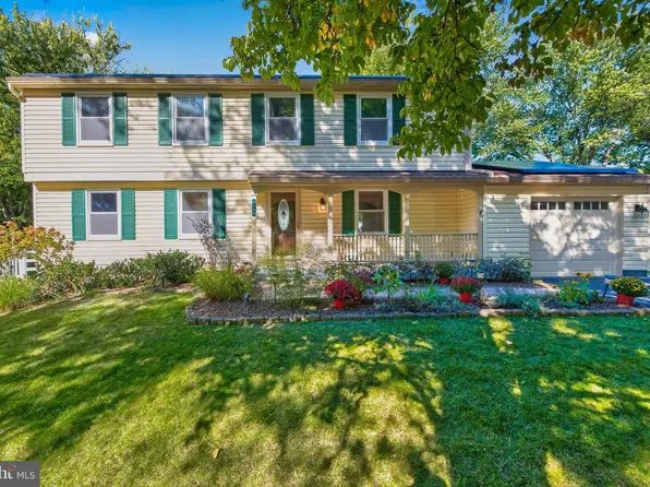 4421 Morningwood Dr, Olney, MD 20832