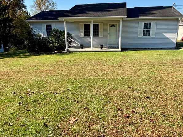 6 Drennen Ln, Oak Hill, WV 25901