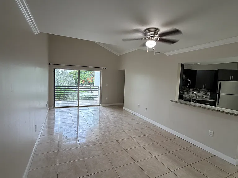 9711 Fontainebleau Blvd — Photo 14
