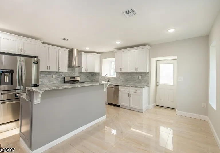 43 Perrin Ave #2 — Photo 7