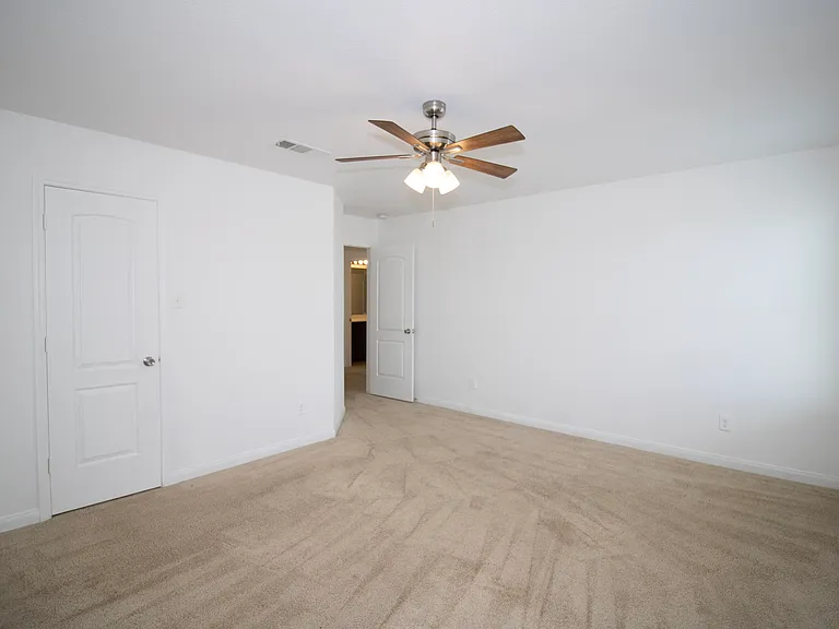223 Magnolia Dr — Photo 22