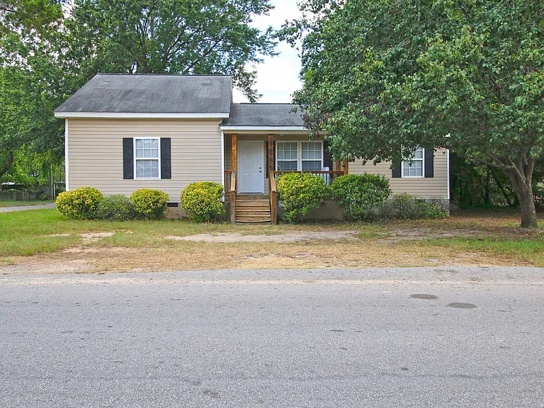 1141 Virginia St — Photo 24