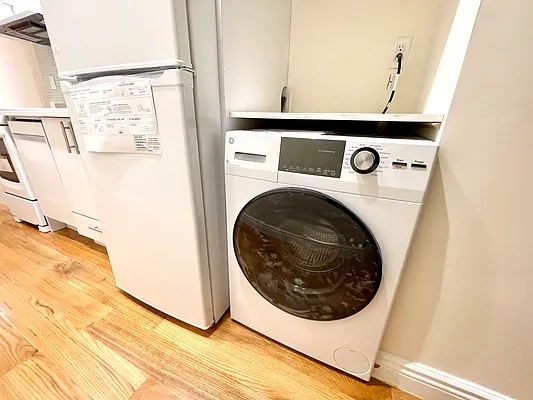 Rented by MOTION New York | media 11