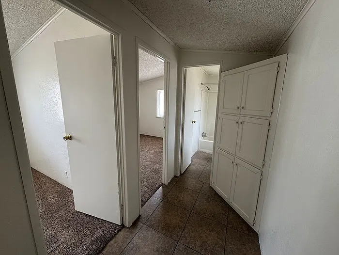 13729 W Maryland Ave — Photo 10