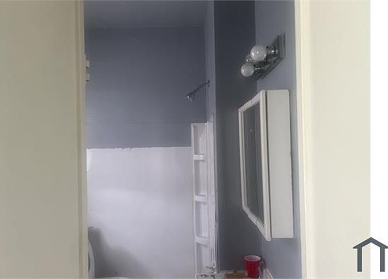 4th image of 2948 W 11th Ave #4