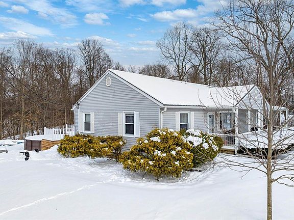 3rd image of 7618 Stout Rd