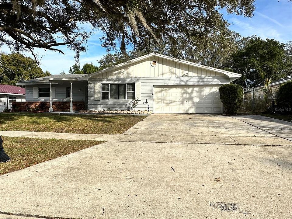 1st image of 3121 Castle Oak Ave