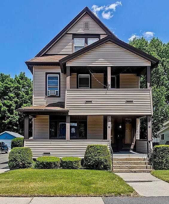 2nd image of 19 Continental St #2