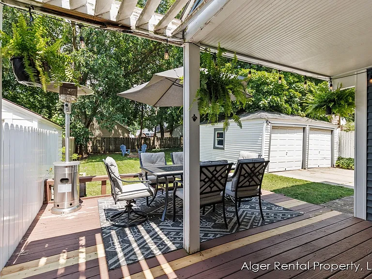 1039 Alger St SE — Photo 18