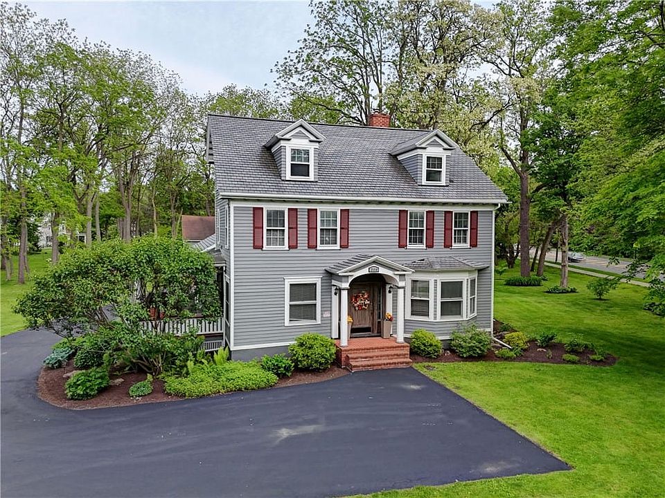 Welcome to 2550 East Avenue in Brighton, New Yok..