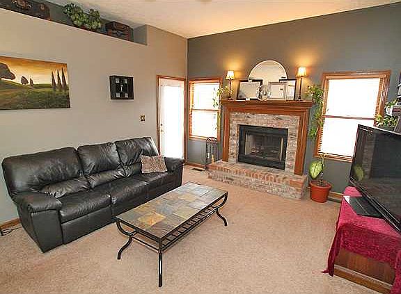 3rd image of 10156 E Park Royale Dr