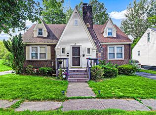 18 Fairdale Pl, Whitesboro, NY 13492