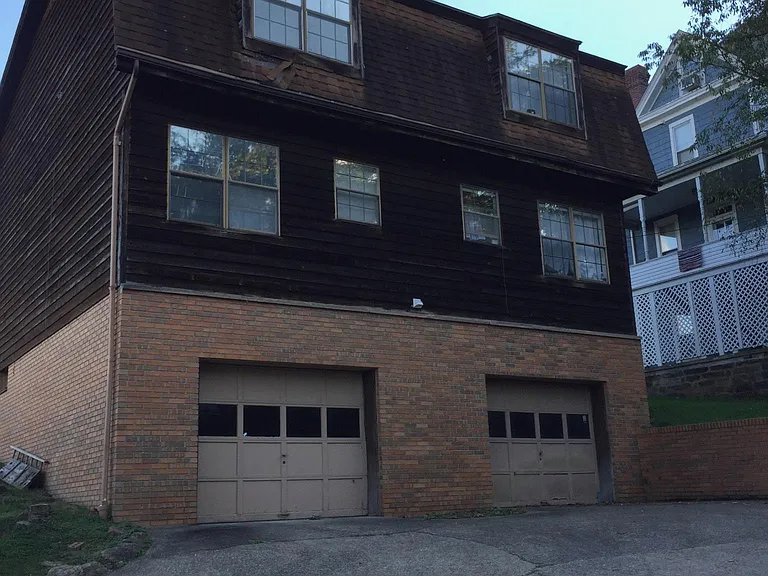 516 Jefferson St #B — Photo 2