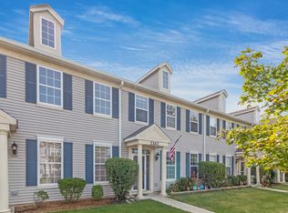 2262 Georgetown Cir, Aurora, IL 60503