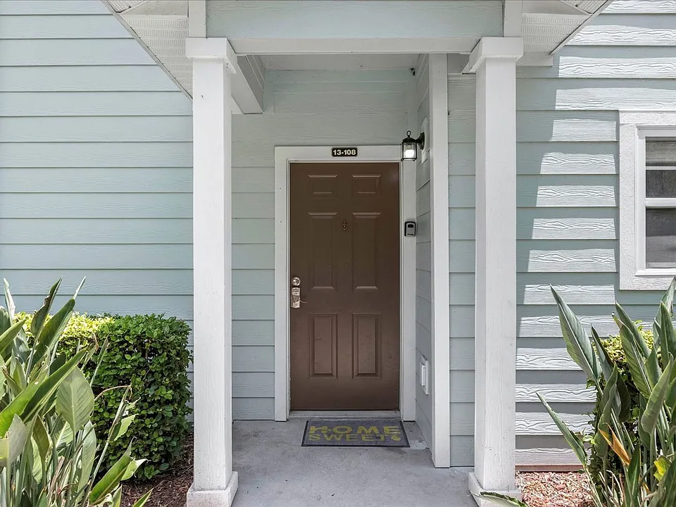 5350 Diplomat Ct #108
