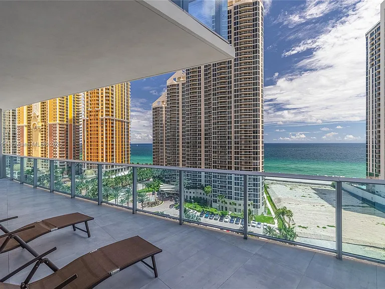 17550 Collins Ave #1203 — Photo 20
