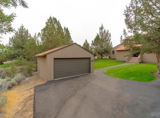 7010 Robin Ct, Redmond, OR 97756