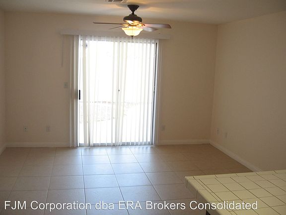 4th image of 1112 Meridian Bay Dr