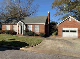 14 Lee St, Newnan, GA 30263